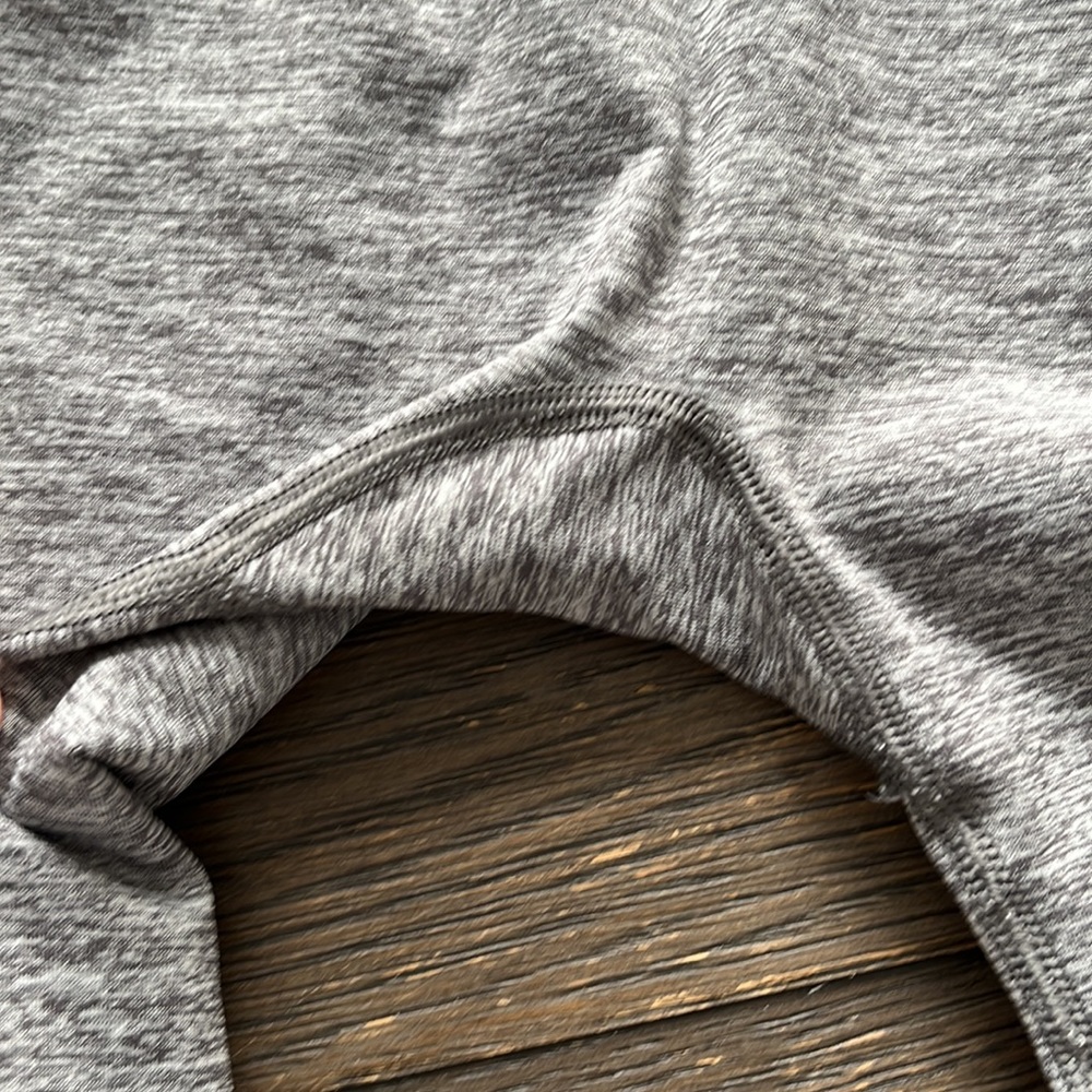 ✨SOLD✨Gray Highwaisted Gym Shark Vital Seamless Leggings - Picture 10 of 12